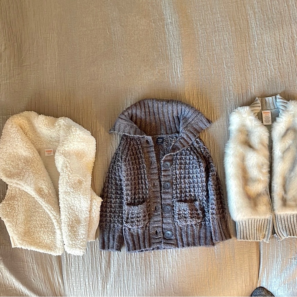 Super Cozy for Kids from BabyGap & Gymboree Size S (5-6) and in middle toddler